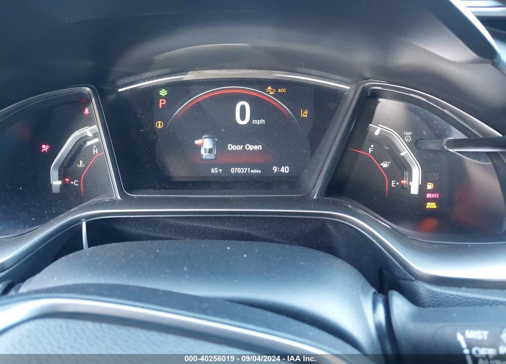 2018 HONDA CIVIC SPORT TOURING VIN: SHHFK7H97JU433087