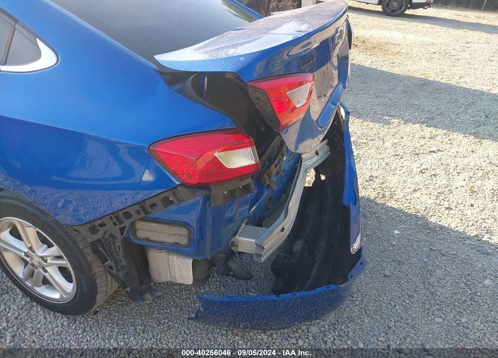 2018 CHEVROLET CRUZE LT AUTO VIN: 1G1BE5SMXJ7111602