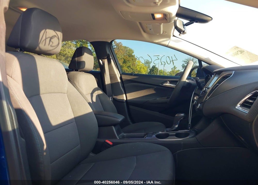 2018 CHEVROLET CRUZE LT AUTO VIN: 1G1BE5SMXJ7111602