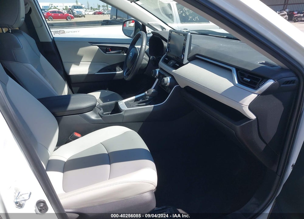 2022 TOYOTA RAV4 XLE PREMIUM VIN: 2T3C1RFV6NW197518