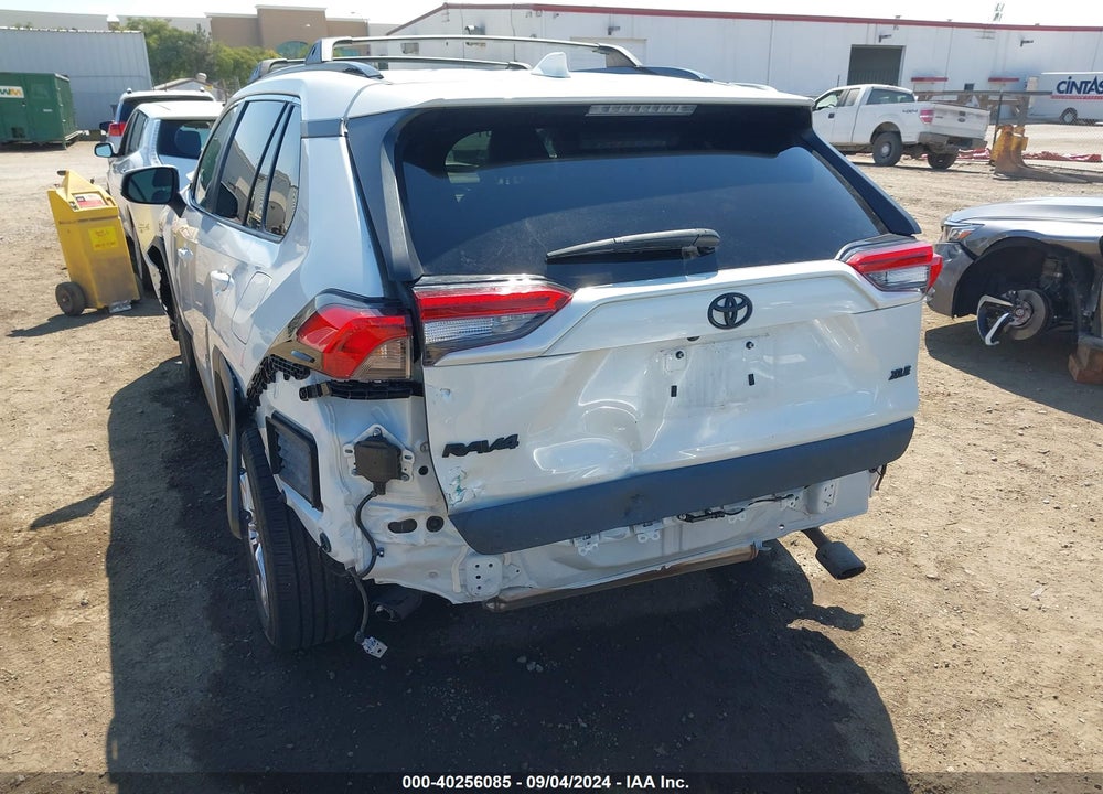 2022 TOYOTA RAV4 XLE PREMIUM VIN: 2T3C1RFV6NW197518