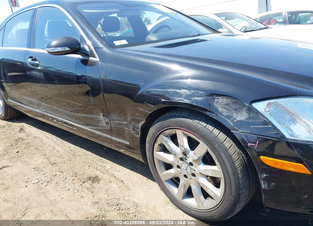 2007 MERCEDES-BENZ S 550 VIN: WDDNG71X87A055862