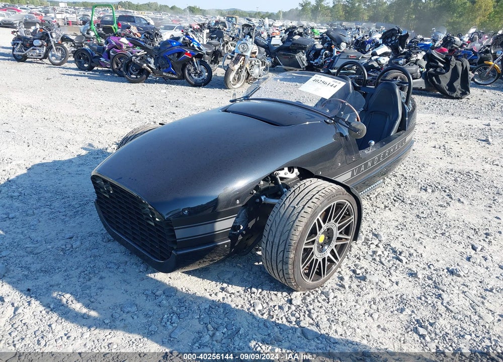 2018 VANDERHALL VENICE VIN: 1V9TV2007JR190290