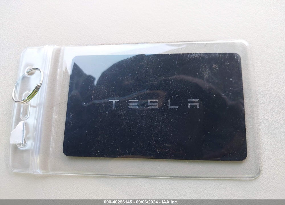 2022 TESLA MODEL S PLAID TRI MOTOR ALL-WHEEL DRIVE VIN: 5YJSA1E64NF486989