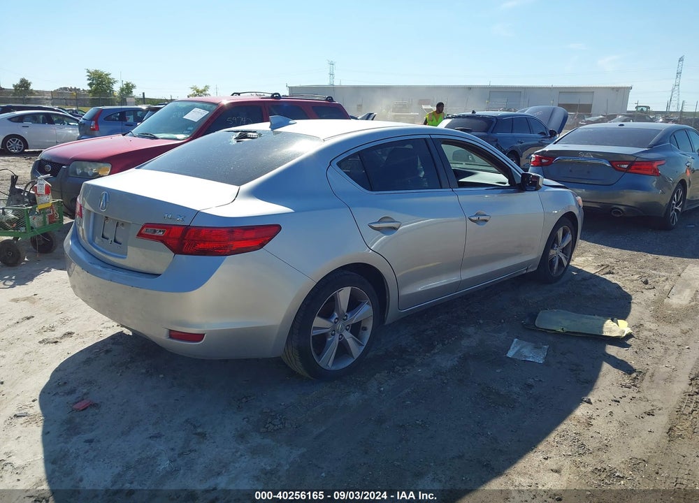 2014 ACURA ILX 2.0L VIN: 19VDE1F30EE003580