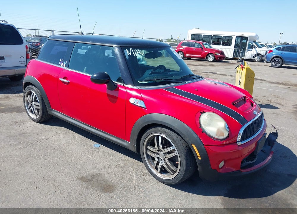 2010 MINI COOPER S VIN: WMWMF7C51ATW89091