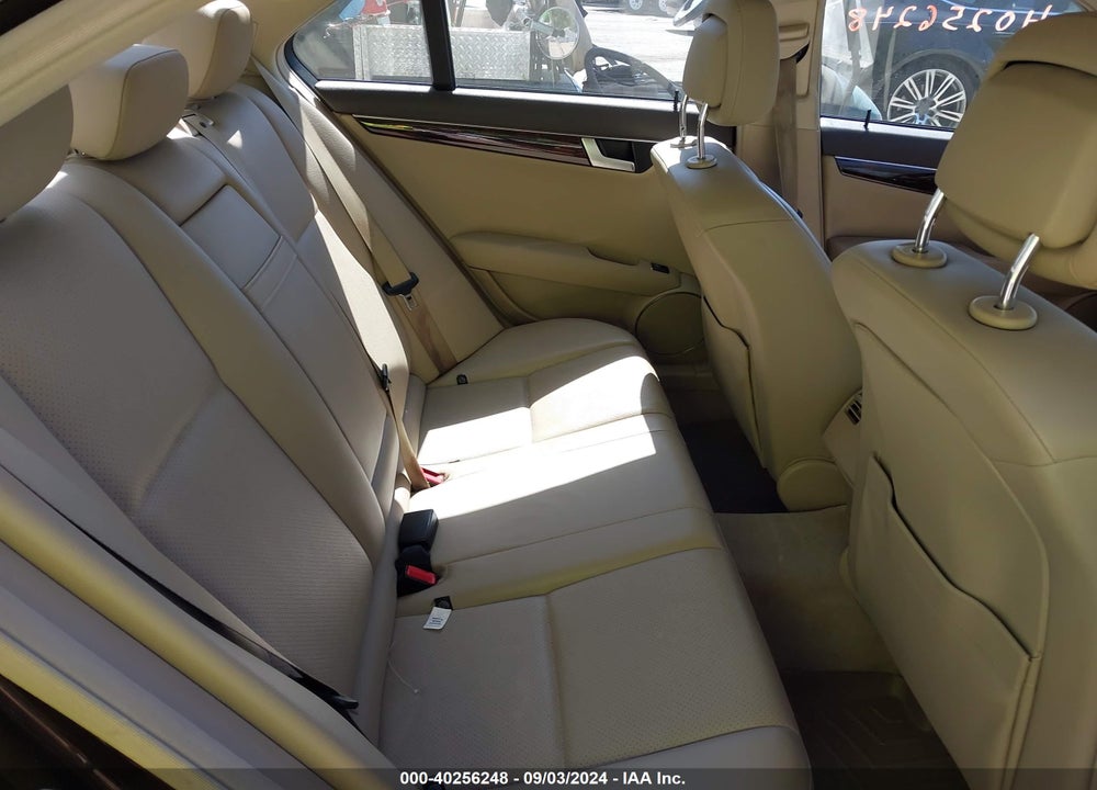 2012 MERCEDES-BENZ C 300 LUXURY 4MATIC/SPORT 4MATIC VIN: WDDGF8BBXCA647715