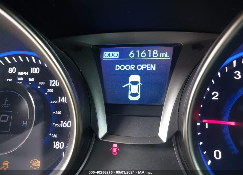 2015 HYUNDAI GENESIS 3.8 BASE VIN: KMHHU6KJ7FU125140
