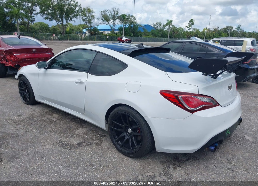 2015 HYUNDAI GENESIS 3.8 BASE VIN: KMHHU6KJ7FU125140