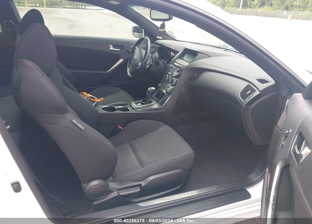 2015 HYUNDAI GENESIS 3.8 BASE VIN: KMHHU6KJ7FU125140