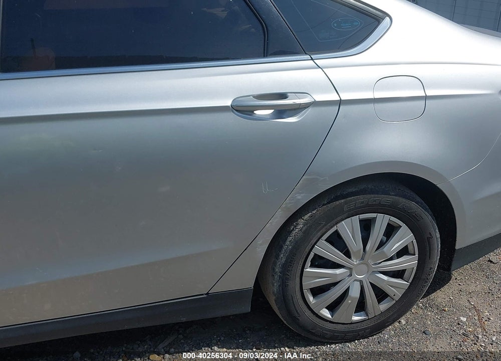 2014 FORD FUSION S VIN: 1FA6P0G7XE5371384