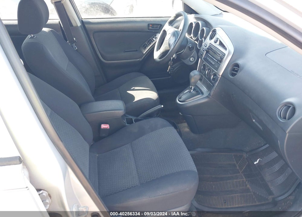 2005 TOYOTA MATRIX VIN: 2T1KR32E35C409115