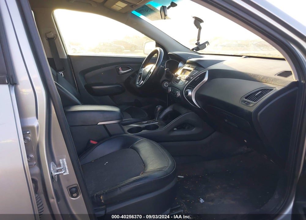 2012 HYUNDAI TUCSON GLS VIN: KM8JU3AC7CU433570