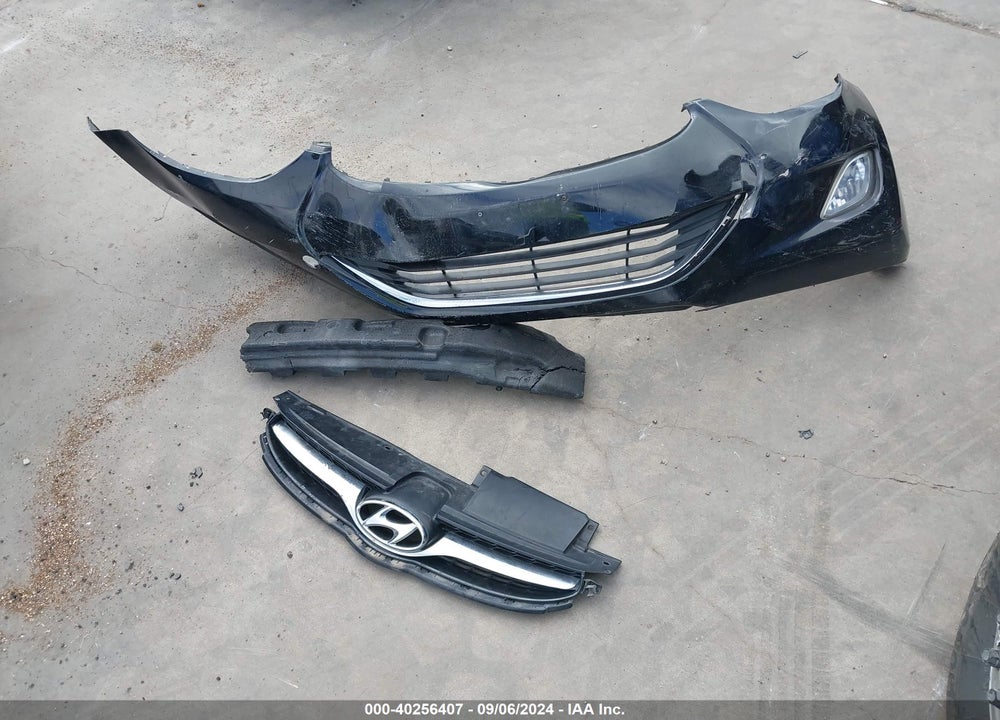 2012 HYUNDAI ELANTRA GLS VIN: 5NPDH4AE9CH082877