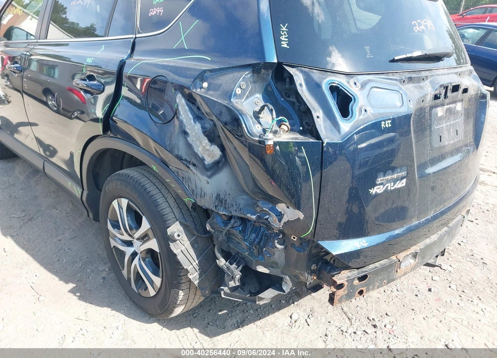 2017 TOYOTA RAV4 LE VIN: JTMBFREV5HJ143094