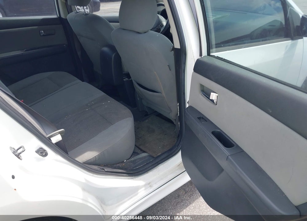 2011 NISSAN SENTRA 2.0SR VIN: 3N1AB6AP5BL621577
