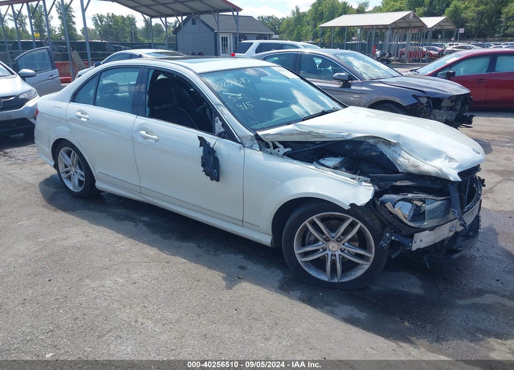 2012 MERCEDES-BENZ C 300 LUXURY 4MATIC/SPORT 4MATIC VIN: WDDGF8BB1CR196451