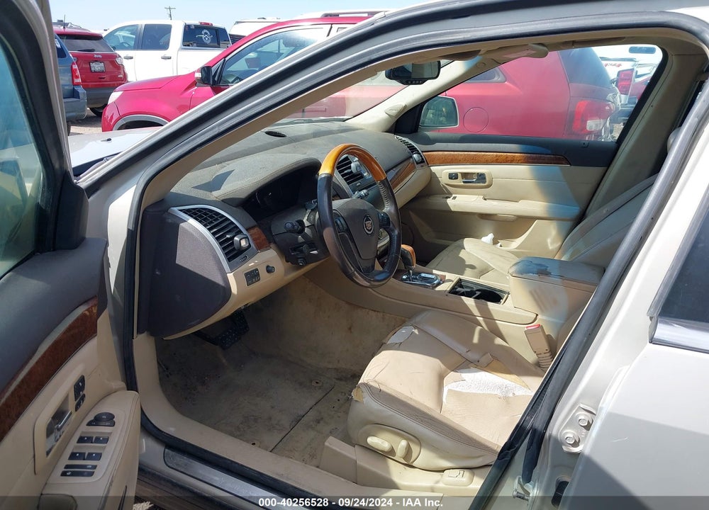 2007 CADILLAC SRX V6 VIN: 1GYEE637070139925