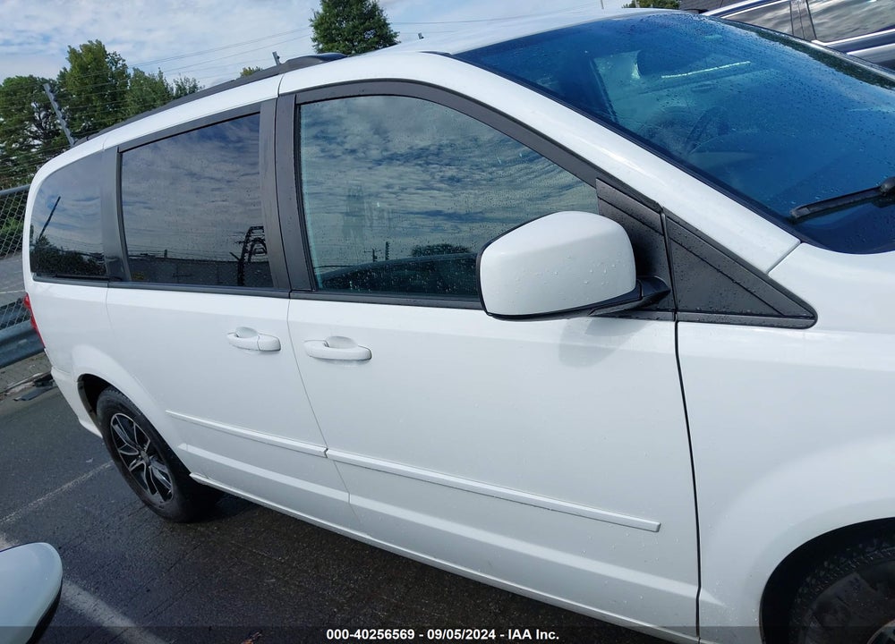 2017 DODGE GRAND CARAVAN GT VIN: 2C4RDGEG7HR698828