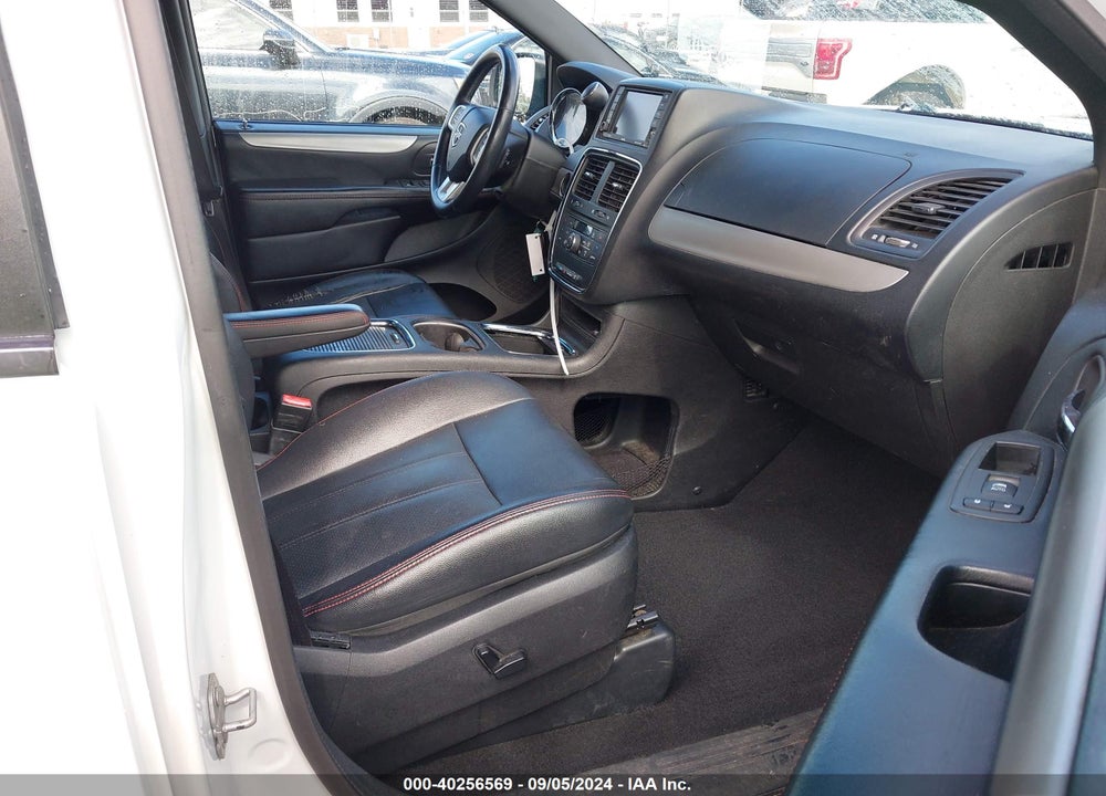 2017 DODGE GRAND CARAVAN GT VIN: 2C4RDGEG7HR698828