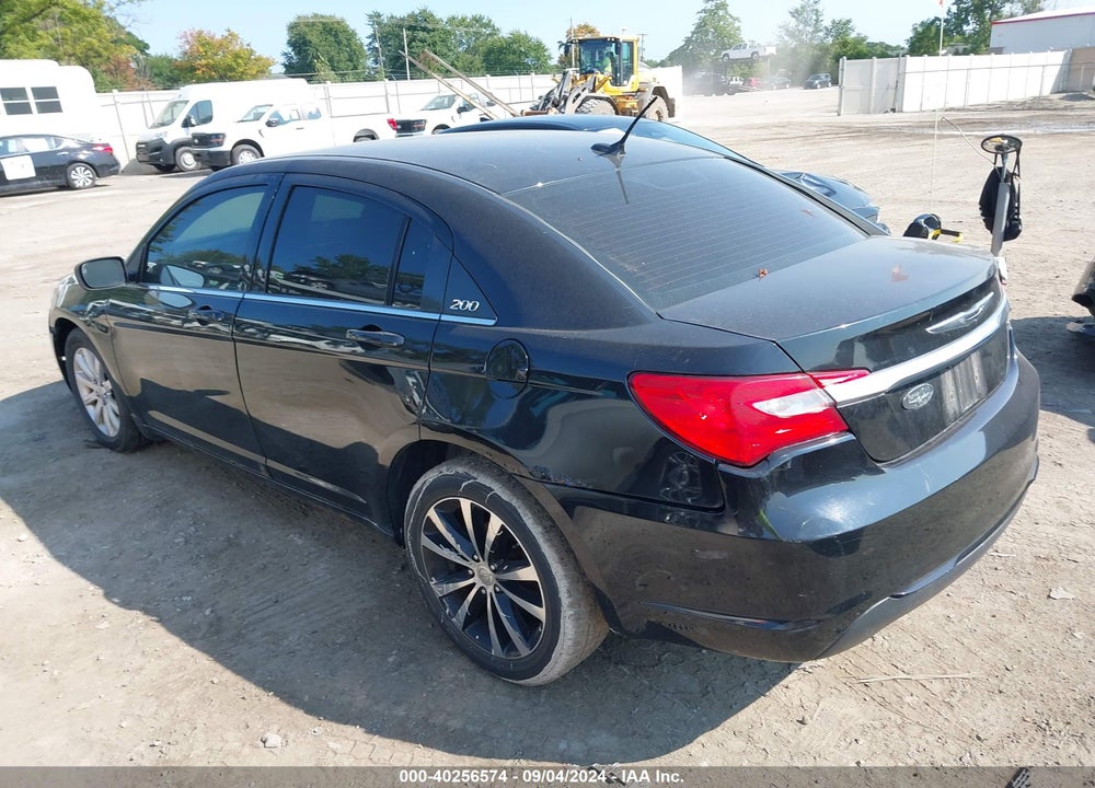 2012 CHRYSLER 200 S VIN: 1C3CCBHG8CN225652