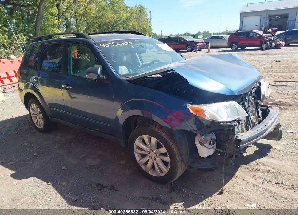 2013 SUBARU FORESTER 2.5X LIMITED VIN: JF2SHAEC7DH429350