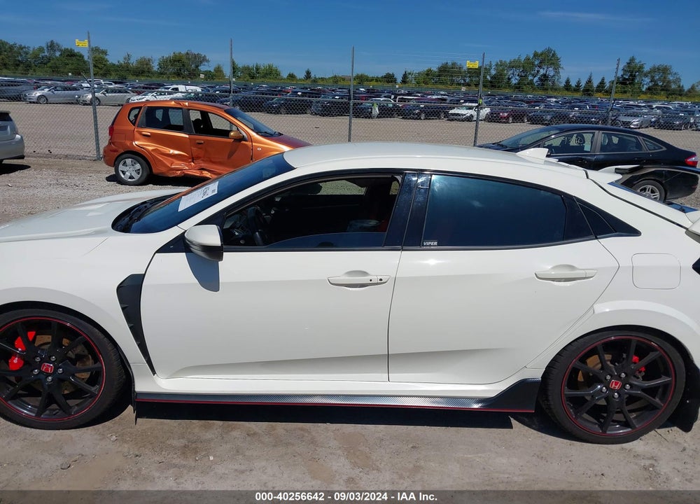 2018 HONDA CIVIC TYPE-R TOURING VIN: SHHFK8G74JU202783