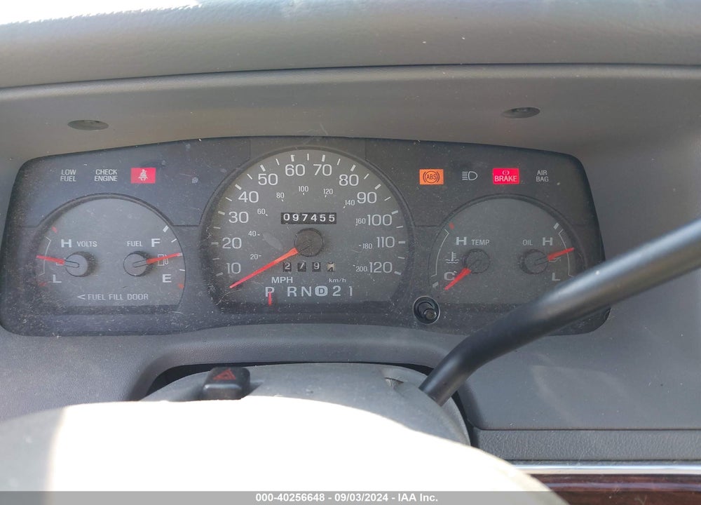 2002 MERCURY GRAND MARQUIS GS VIN: 2MEFM74W62X655286