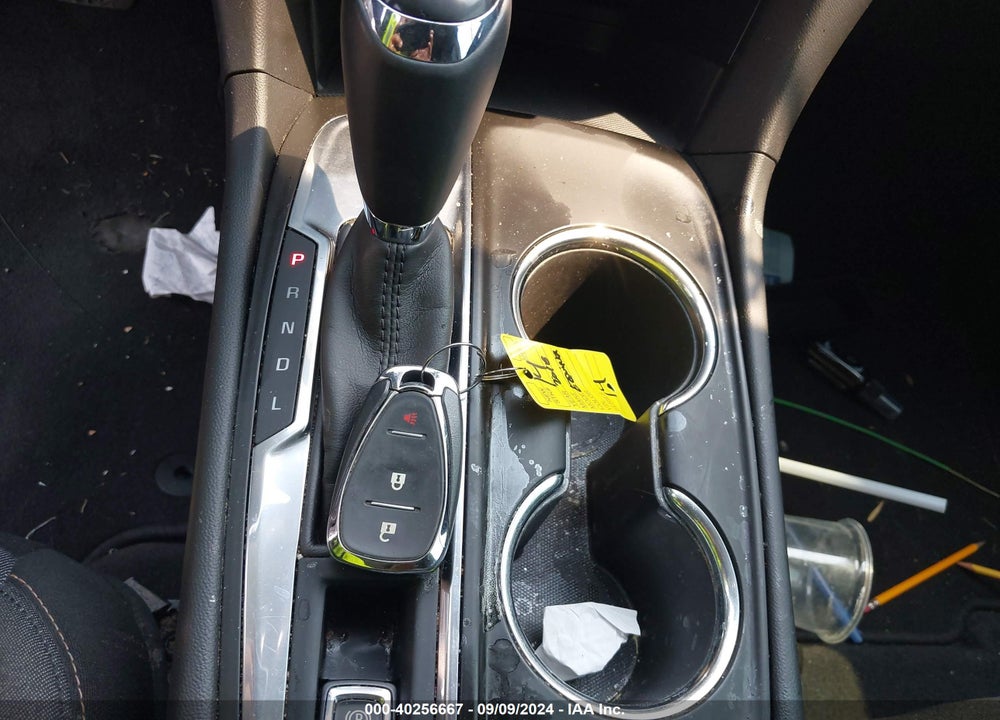 2018 CHEVROLET EQUINOX LT VIN: 2GNAXJEV1J6271773