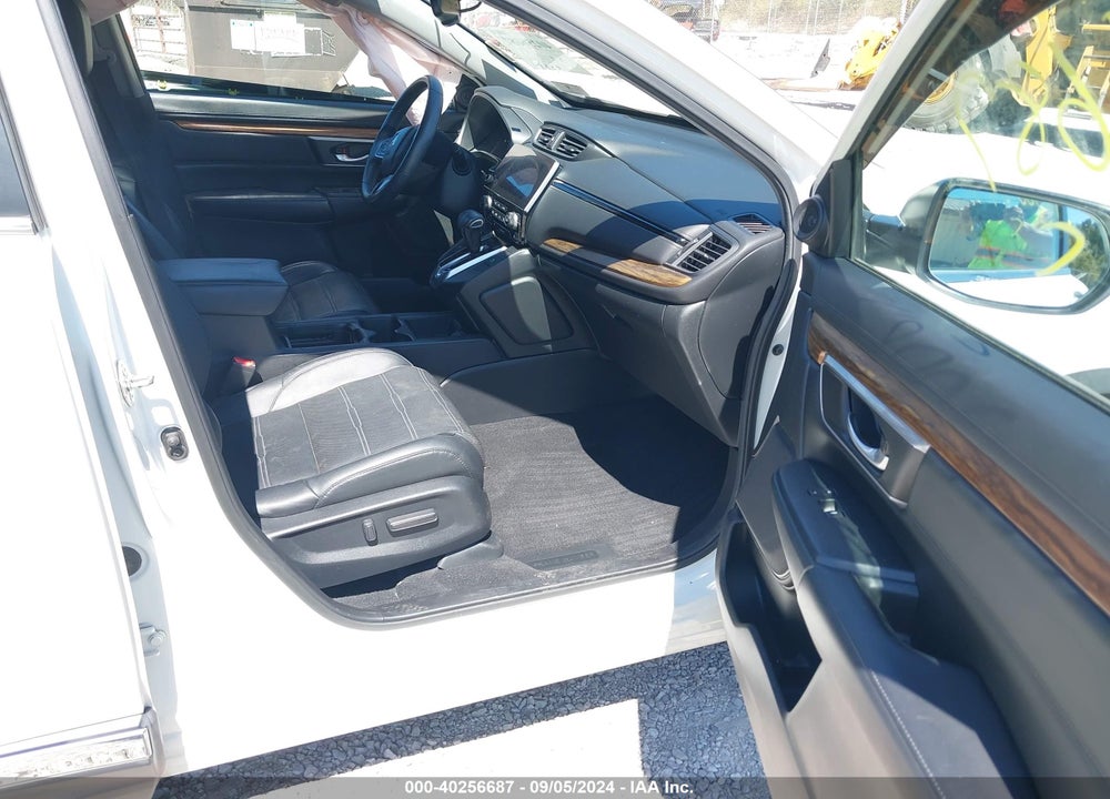 2017 HONDA CR-V TOURING VIN: 2HKRW2H98HH625393