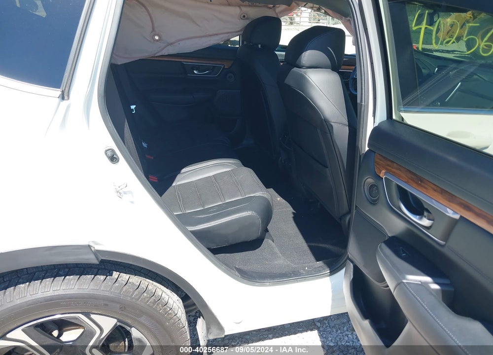 2017 HONDA CR-V TOURING VIN: 2HKRW2H98HH625393