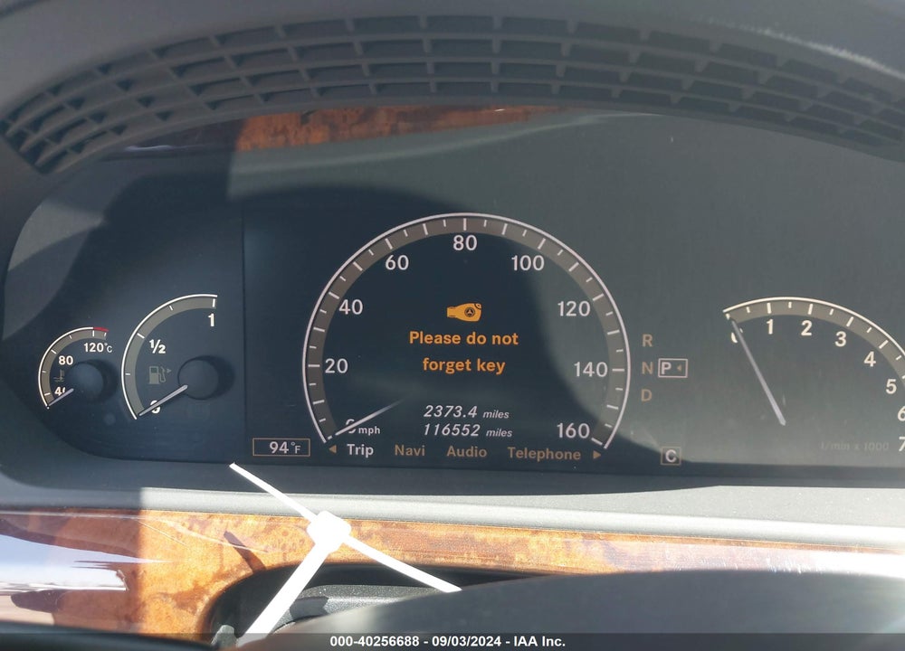 2009 MERCEDES-BENZ S 550 VIN: WDDNG71X69A275228