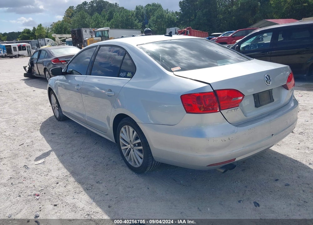 2014 VOLKSWAGEN JETTA 1.8T SEL VIN: 3VWL07AJ9EM387310