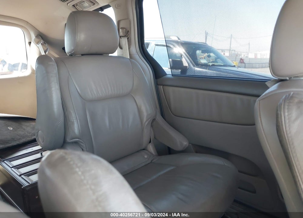 2005 TOYOTA SIENNA XLE LIMITED VIN: 5TDZA22C75S334361