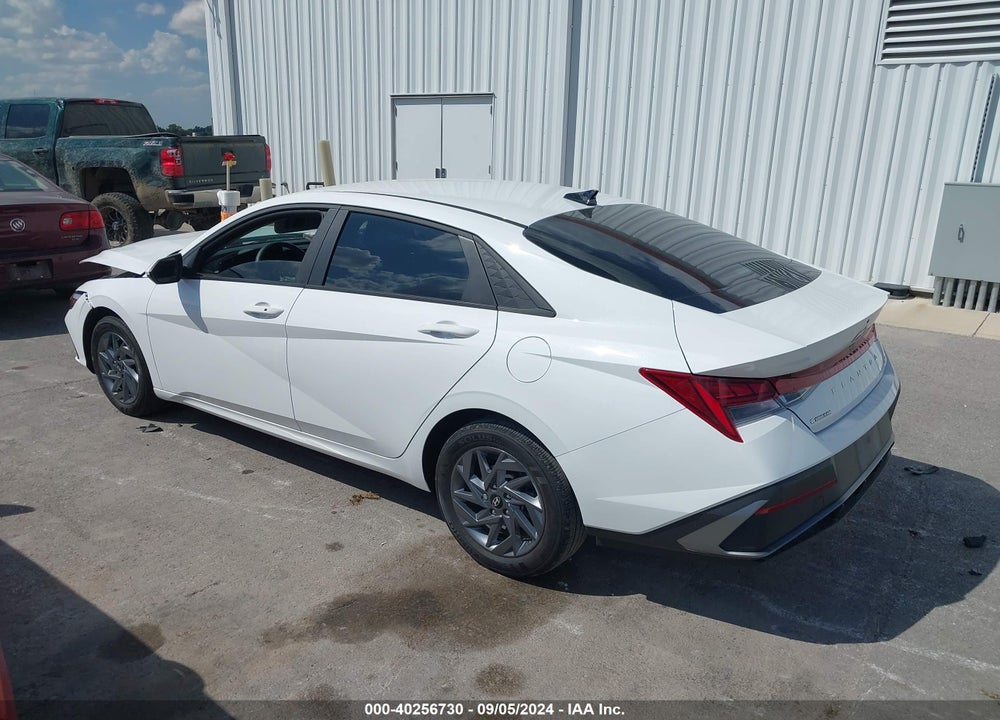 2024 HYUNDAI ELANTRA HYBRID BLUE VIN: KMHLM4DJ3RU097935