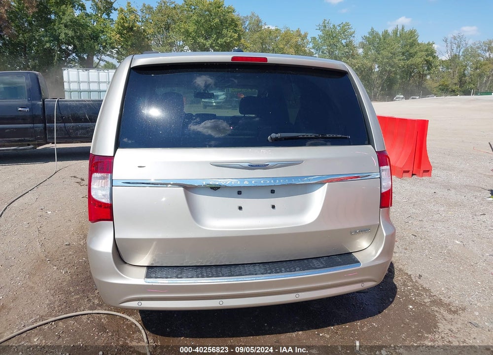 2015 CHRYSLER TOWN & COUNTRY LIMITED PLATINUM VIN: 2C4RC1GG5FR627797