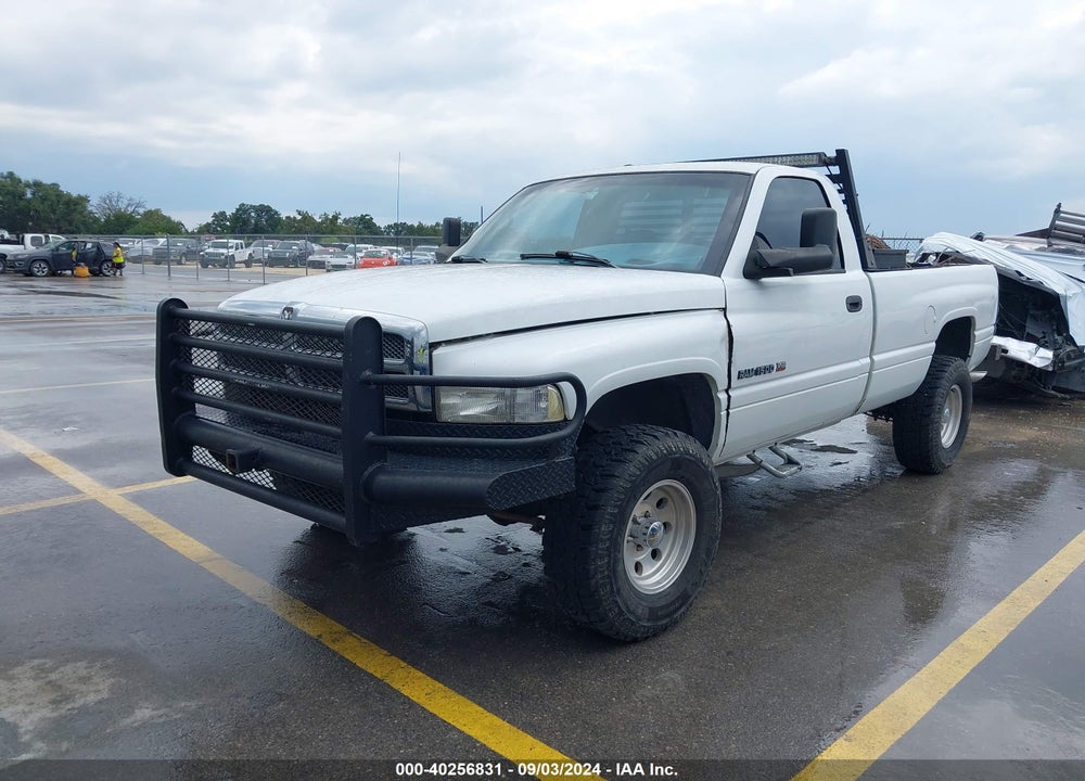 2000 DODGE RAM 1500 ST VIN: 1B7HF16Z9YS570575