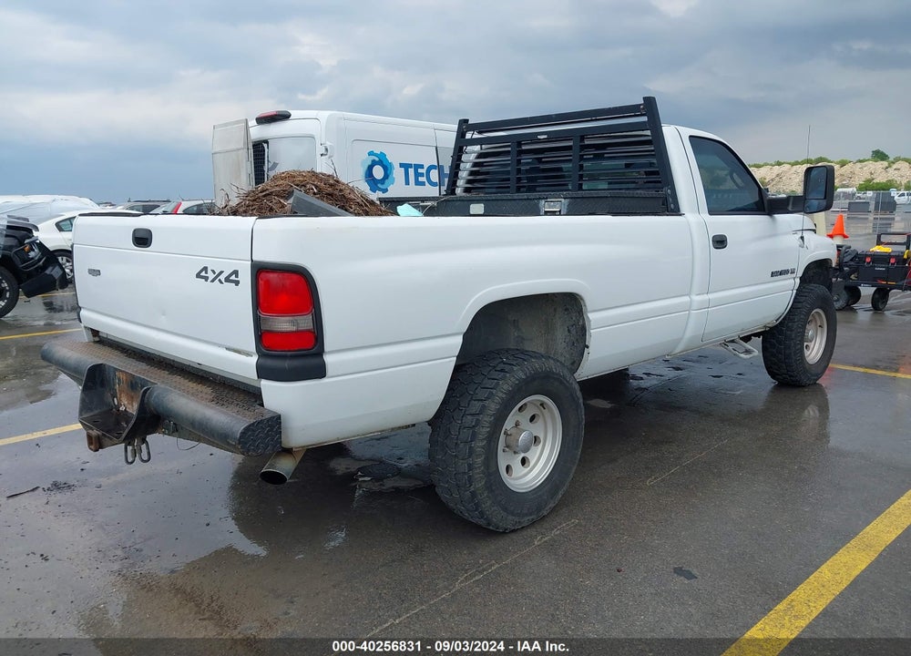 2000 DODGE RAM 1500 ST VIN: 1B7HF16Z9YS570575