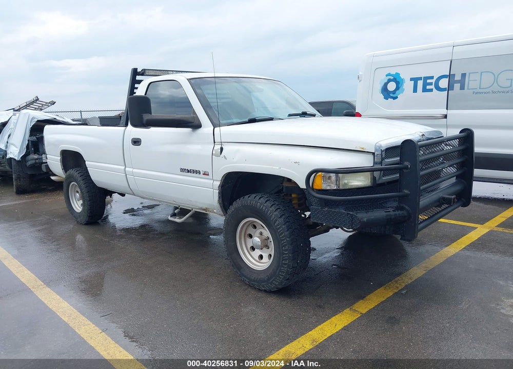 2000 DODGE RAM 1500 ST VIN: 1B7HF16Z9YS570575
