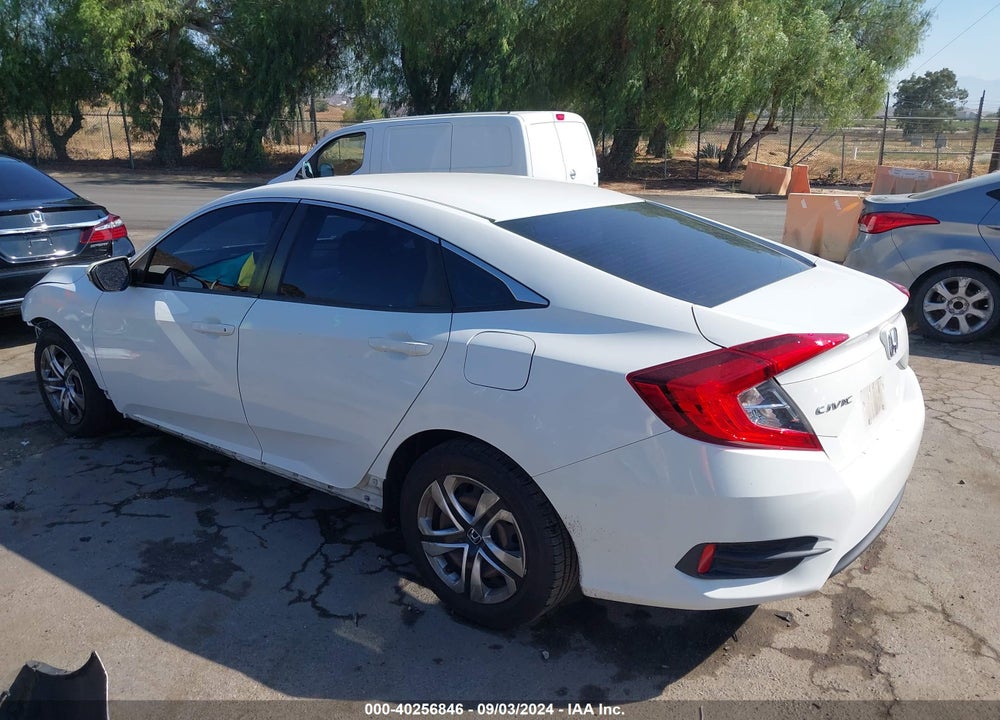 2018 HONDA CIVIC LX VIN: 2HGFC2F55JH528843