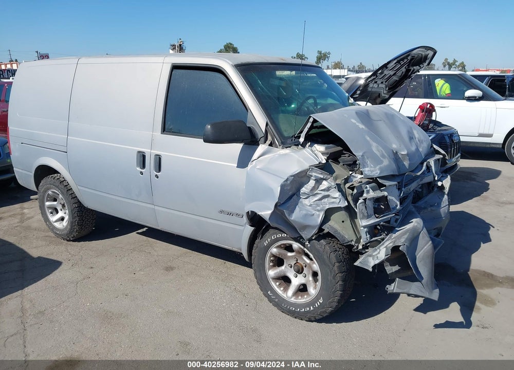 1999 CHEVROLET ASTRO VIN: 1GCDM19W4XB182058