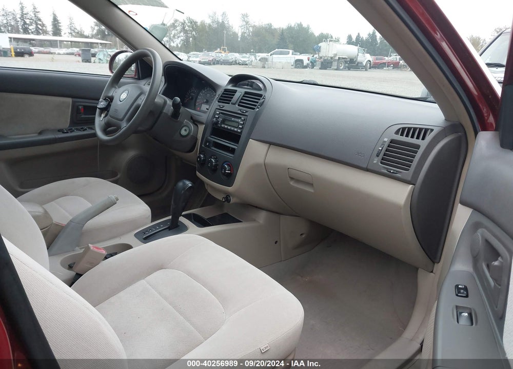 2004 KIA SPECTRA EX/LX VIN: KNAFE121145032940