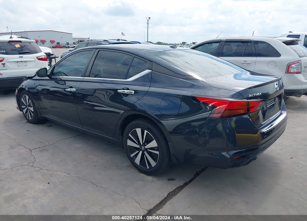 2021 NISSAN ALTIMA SV FWD VIN: 1N4BL4DV7MN311520