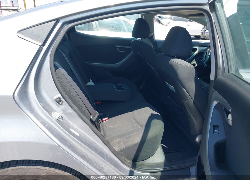 2015 HYUNDAI ELANTRA SE VIN: KMHDH4AE6FU281777