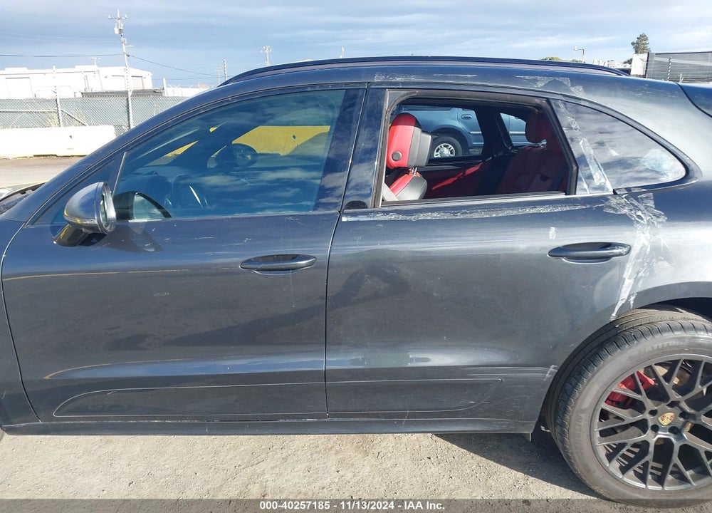 2017 PORSCHE MACAN GTS VIN: WP1AG2A54HLB55066