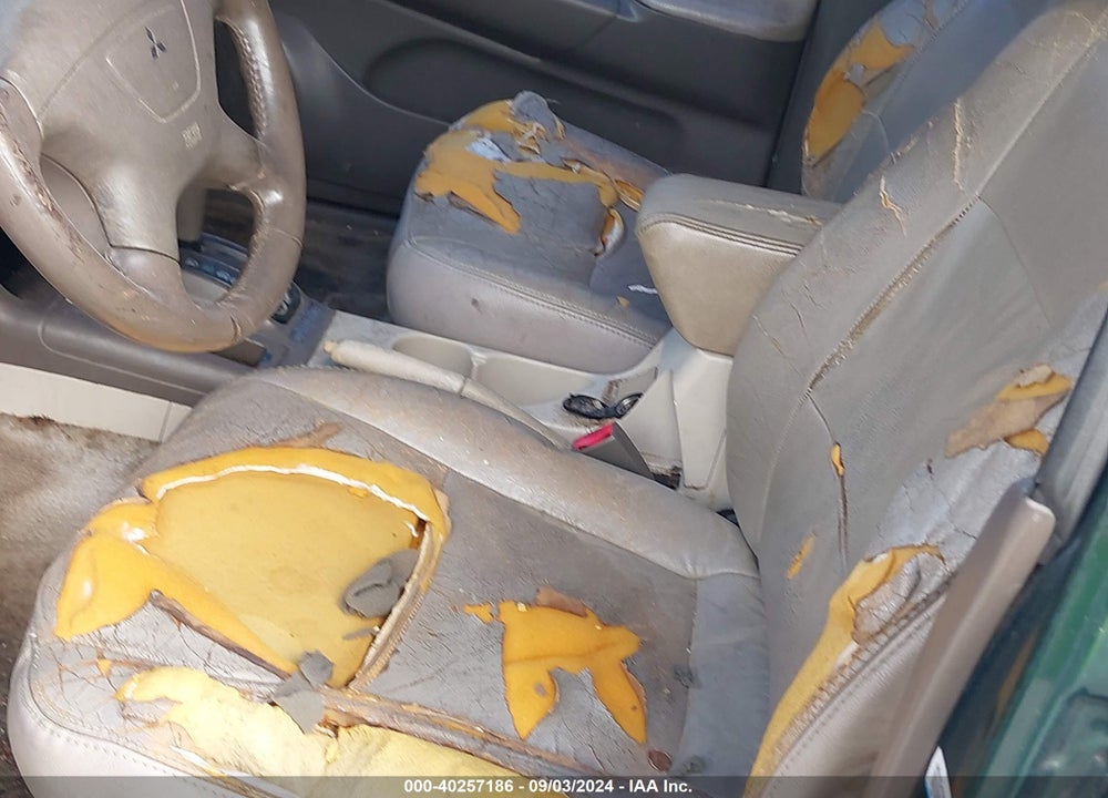 2001 MITSUBISHI MONTERO SPORT XLS VIN: JA4LS31H41P029386