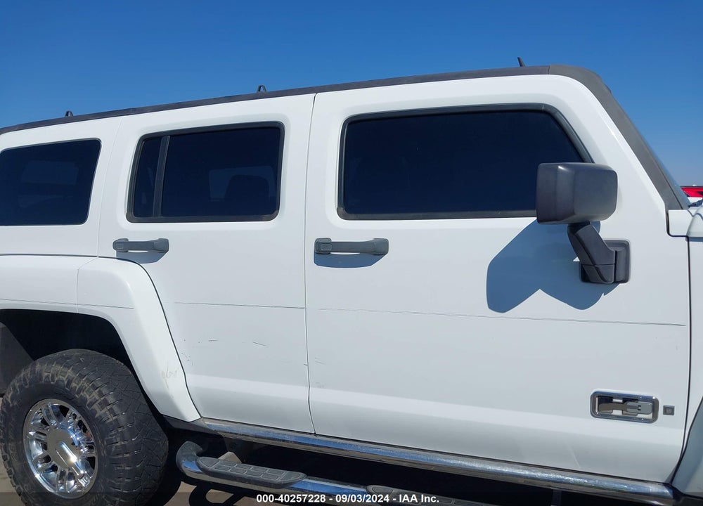 2006 HUMMER H3 SUV VIN: 5GTDN136868111732