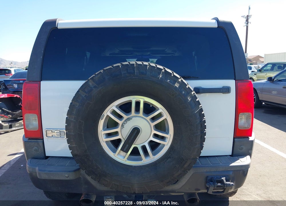 2006 HUMMER H3 SUV VIN: 5GTDN136868111732
