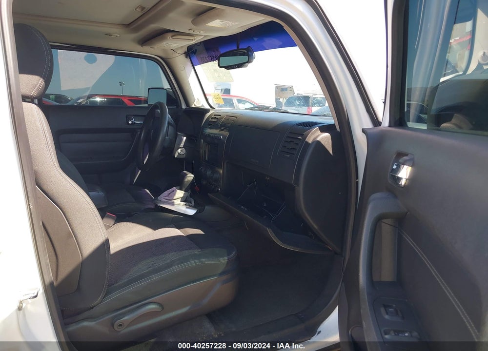 2006 HUMMER H3 SUV VIN: 5GTDN136868111732