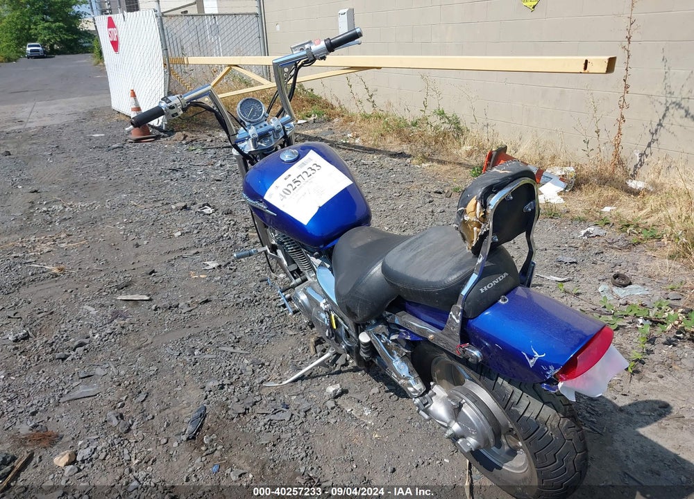 2004 HONDA VT1100 VIN: 1HFSC18084A800173